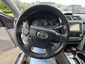 2012 Toyota Camry XLE – miniatura 15