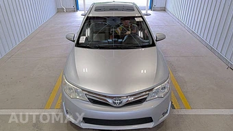2012 Toyota Camry XLE – miniatura 2