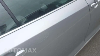 2012 Toyota Camry XLE – miniatura 39