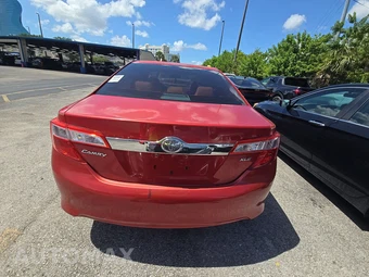 2012 Toyota Camry XLE – miniatura 5