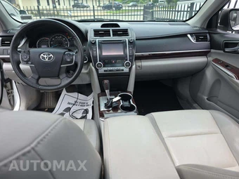 2012 Toyota Camry XLE – miniatura 10