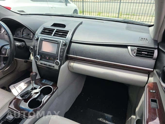 2012 Toyota Camry XLE – miniatura 19
