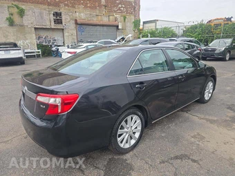 2012 Toyota Camry XLE – miniatura 3