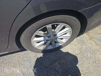 2012 Toyota Camry XLE – miniatura 24