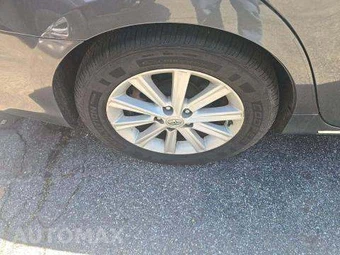 2012 Toyota Camry XLE – miniatura 27