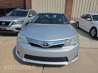 2012 Toyota Camry XLE – miniatura 2