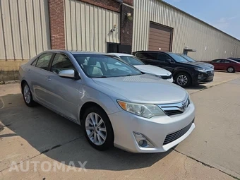 2012 Toyota Camry XLE – miniatura 3