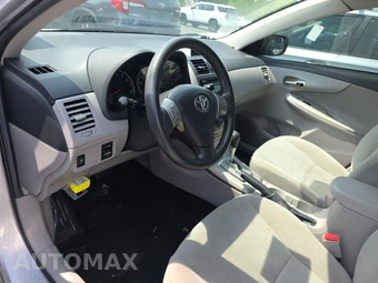 2012 Toyota Corolla LE – miniatura 11
