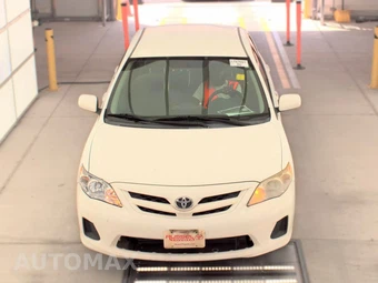 2012 Toyota Corolla LE – miniatura 2