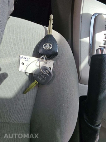 2012 Toyota Corolla LE - miniatura 8