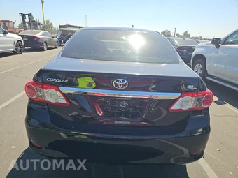 2012 Toyota Corolla LE - miniatura 5