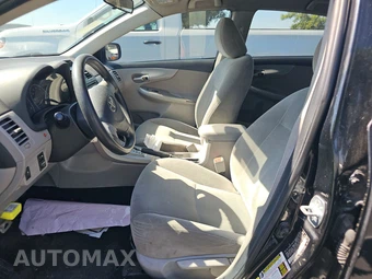 2012 Toyota Corolla LE - miniatura 7