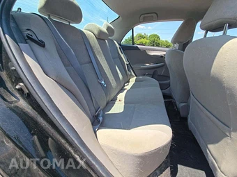 2012 Toyota Corolla LE – miniatura 16