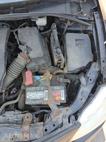 2012 Toyota Corolla LE – miniatura 24