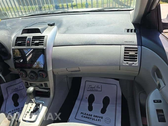 2012 Toyota Corolla LE – miniatura 19
