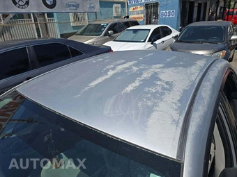 2012 Toyota Corolla LE – miniatura 28