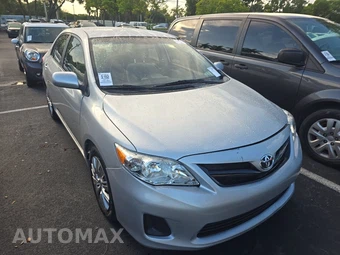 2012 Toyota Corolla LE - miniatura 3