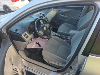2012 Toyota Corolla LE - miniatura 7