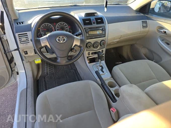 2012 Toyota Corolla LE – miniatura 11