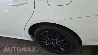 2012 Toyota Corolla LE – miniatura 28