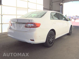2012 Toyota Corolla LE – miniatura 4