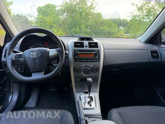 2012 Toyota Corolla S - miniatura 10