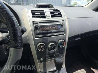 2012 Toyota Corolla S – miniatura 10