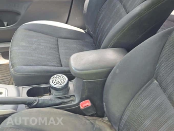 2012 Toyota Corolla S – miniatura 31