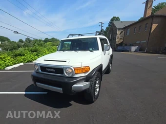 2012 Toyota FJ Cruiser w/Rear Doors