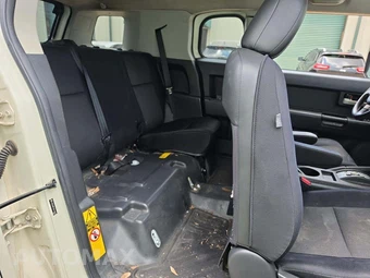 2012 Toyota FJ Cruiser w/Rear Doors - miniatura 16