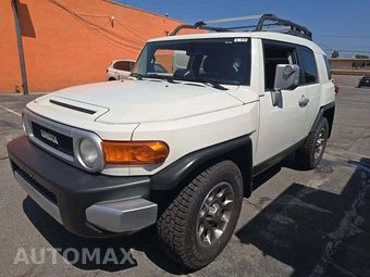 2012 Toyota FJ Cruiser w/Rear Doors