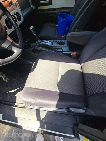 2012 Toyota FJ Cruiser w/Rear Doors - miniatura 26