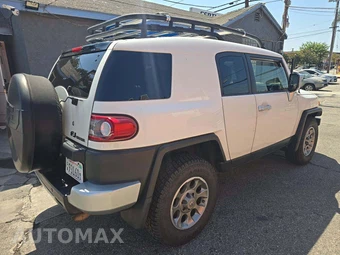 2012 Toyota FJ Cruiser w/Rear Doors - miniatura 3