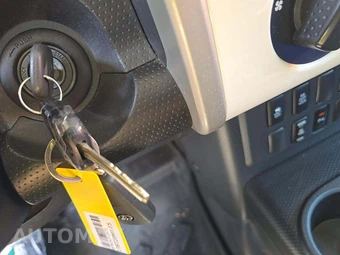 2012 Toyota FJ Cruiser w/Rear Doors - miniatura 8