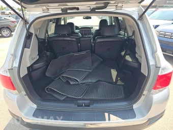 2012 Toyota Highlander SE – miniatura 14