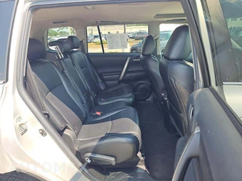2012 Toyota Highlander SE – miniatura 16