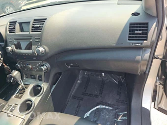 2012 Toyota Highlander SE – miniatura 19