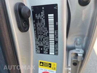 2012 Toyota Highlander SE – miniatura 5