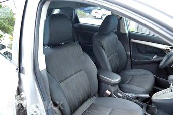2012 Toyota Matrix S - miniatura 35