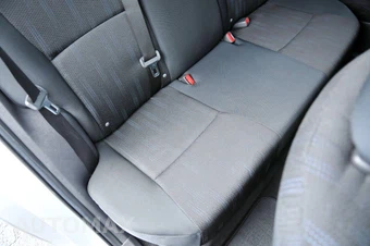 2012 Toyota Matrix S - miniatura 40