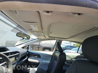 2012 Toyota Prius c Four - miniatura 17