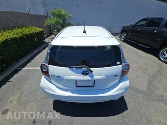 2012 Toyota Prius c Four - miniatura 5