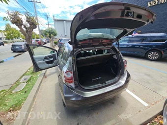 2012 Toyota Prius c Three – miniatura 14