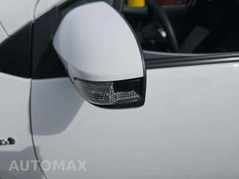 2012 Toyota Prius c Three – miniatura 24