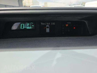 2012 Toyota Prius c Three – miniatura 9
