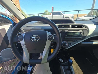 2012 Toyota Prius c Two – miniatura 10
