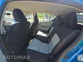 2012 Toyota Prius c Two – miniatura 13