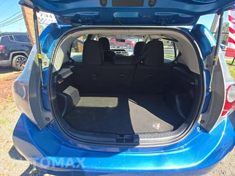 2012 Toyota Prius c Two – miniatura 14