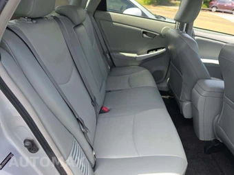 2012 Toyota Prius Four – miniatura 16