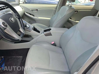 2012 Toyota Prius Four – miniatura 6